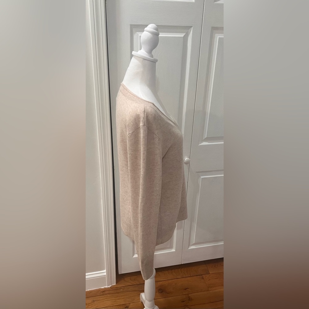 Halogen VNeck Cashmere Sweater | M | Oatmeal - Picture 5 of 10